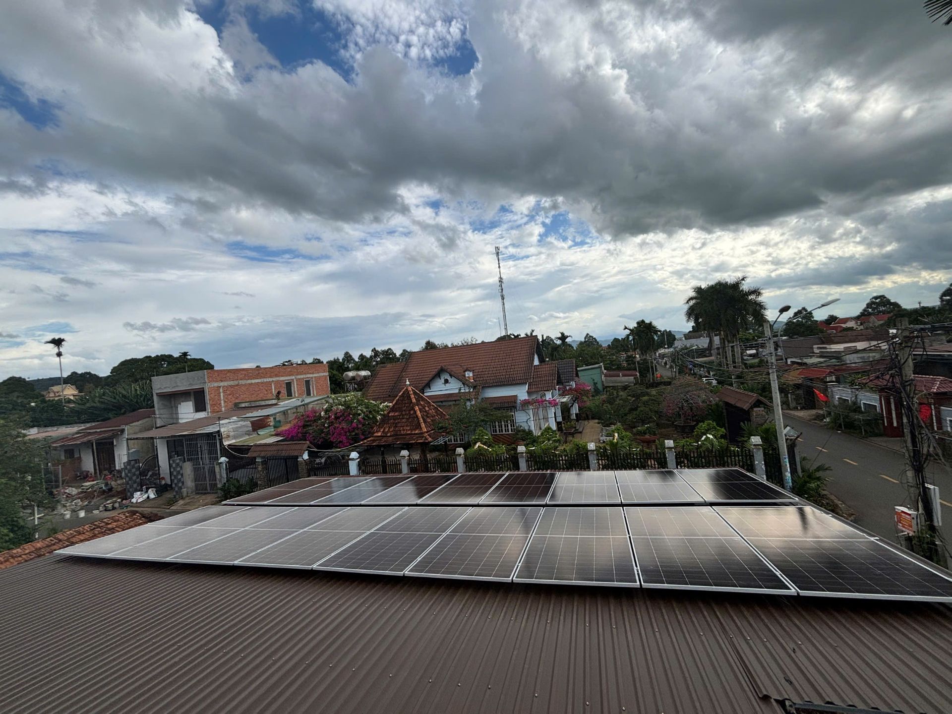 Hệ thống 11.1kWp - PHẠM THỊ DIỂM MY - ĐĂK LĂK